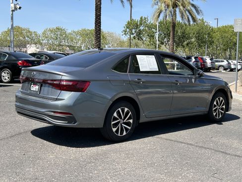 Used 2025 Volkswagen Jetta S FWD image 4