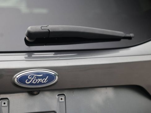 Used 2017 Ford Escape SE AWD/4WD image 29