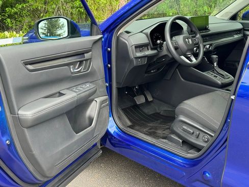 Used 2024 Honda CR-V EX image 6