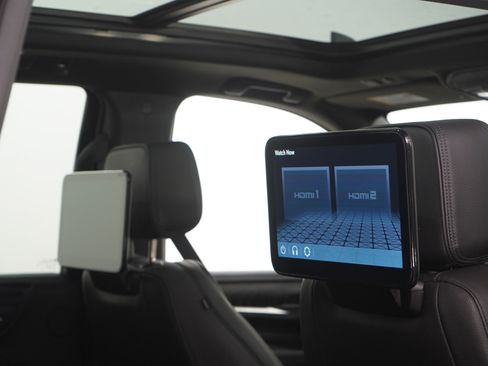 Used 2023 GMC Yukon Denali image 16