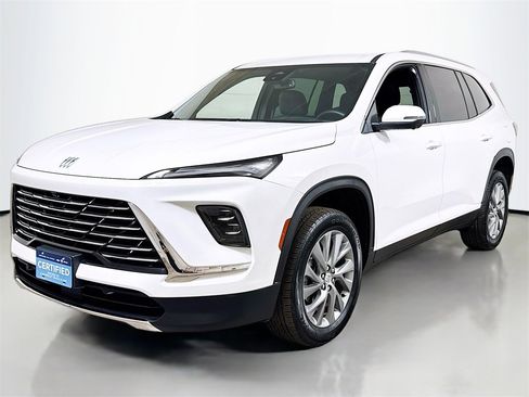 Used 2025 Buick Enclave Preferred image 1