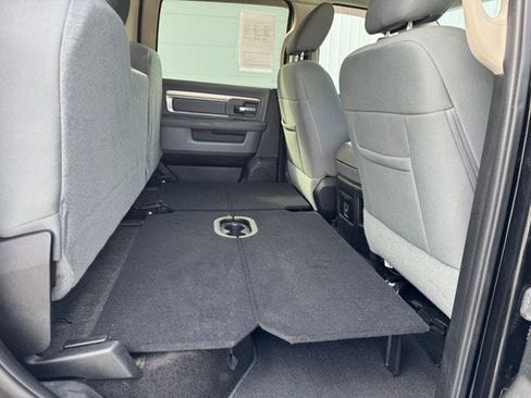 Used 2015 RAM 2500 SLT w/ SLT Plus D←cor Group image 25