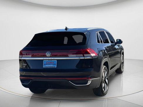 Used 2025 Volkswagen Atlas Cross Sport SE image 8