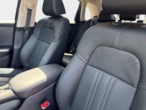 Certified 2024 Honda HR-V EX-L image 20