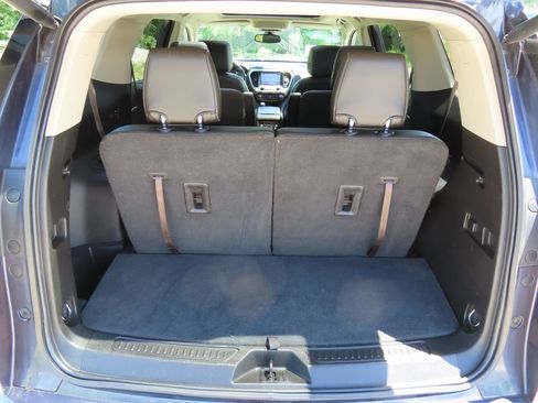 Used 2019 GMC Acadia Denali w/ Technology Package AWD/4WD image 21