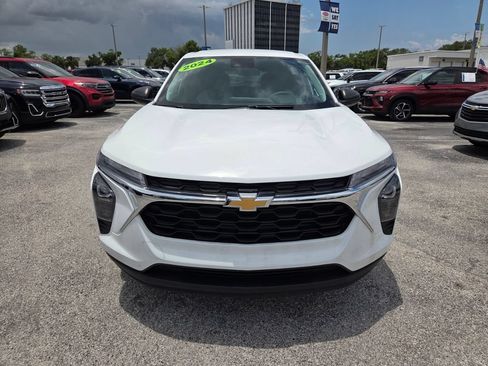 Used 2024 Chevrolet Trax LS FWD image 18