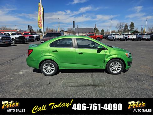 Used 2016 Chevrolet Sonic LT w/ Wheels and Fog Lamp Package image 4