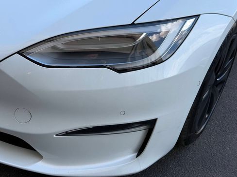 Used 2022 Tesla Model S AWD/4WD image 40