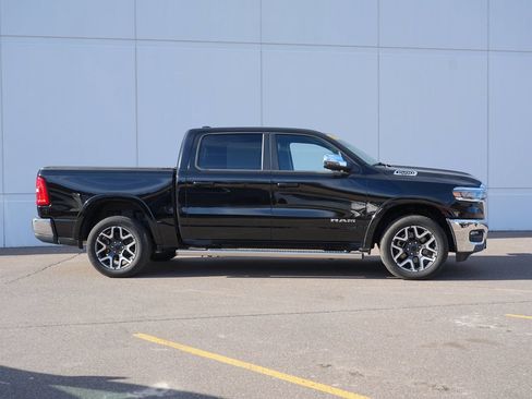 Used 2025 RAM 1500 Laramie AWD/4WD image 2
