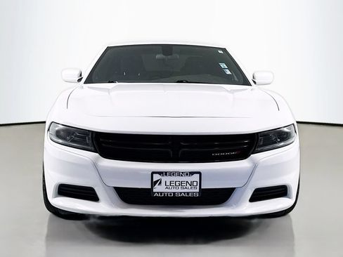 Used 2022 Dodge Charger SXT RWD image 2