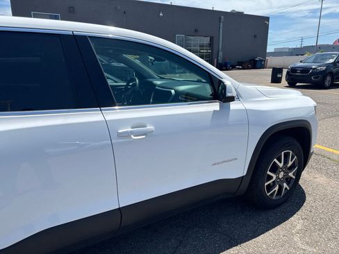 Used 2021 GMC Acadia SLE w/ LPO, Floor Liner Package AWD/4WD image 11
