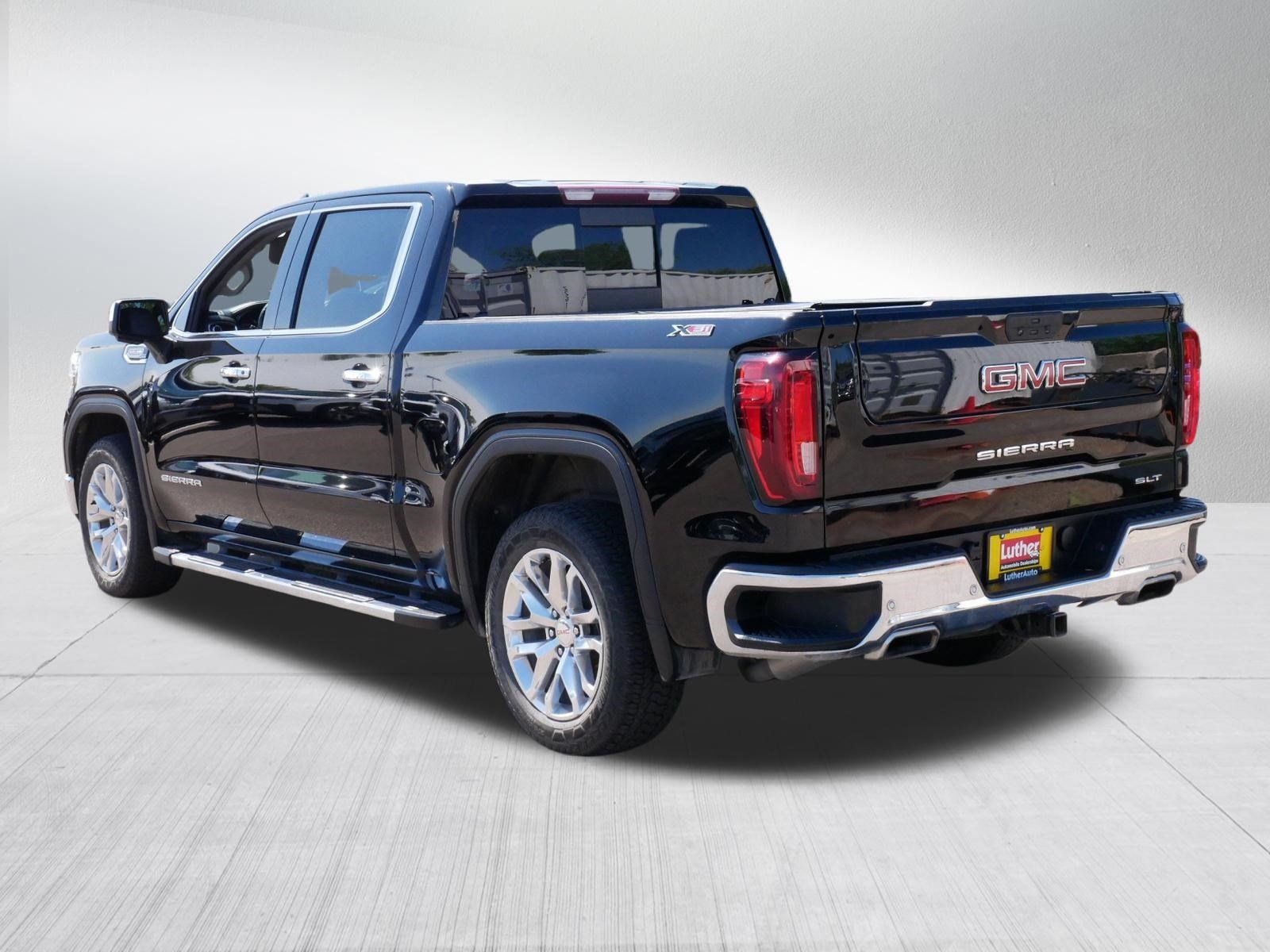 Used 2021 GMC Sierra 1500 SLT w/ SLT Premium Plus Package AWD/4WD image 5