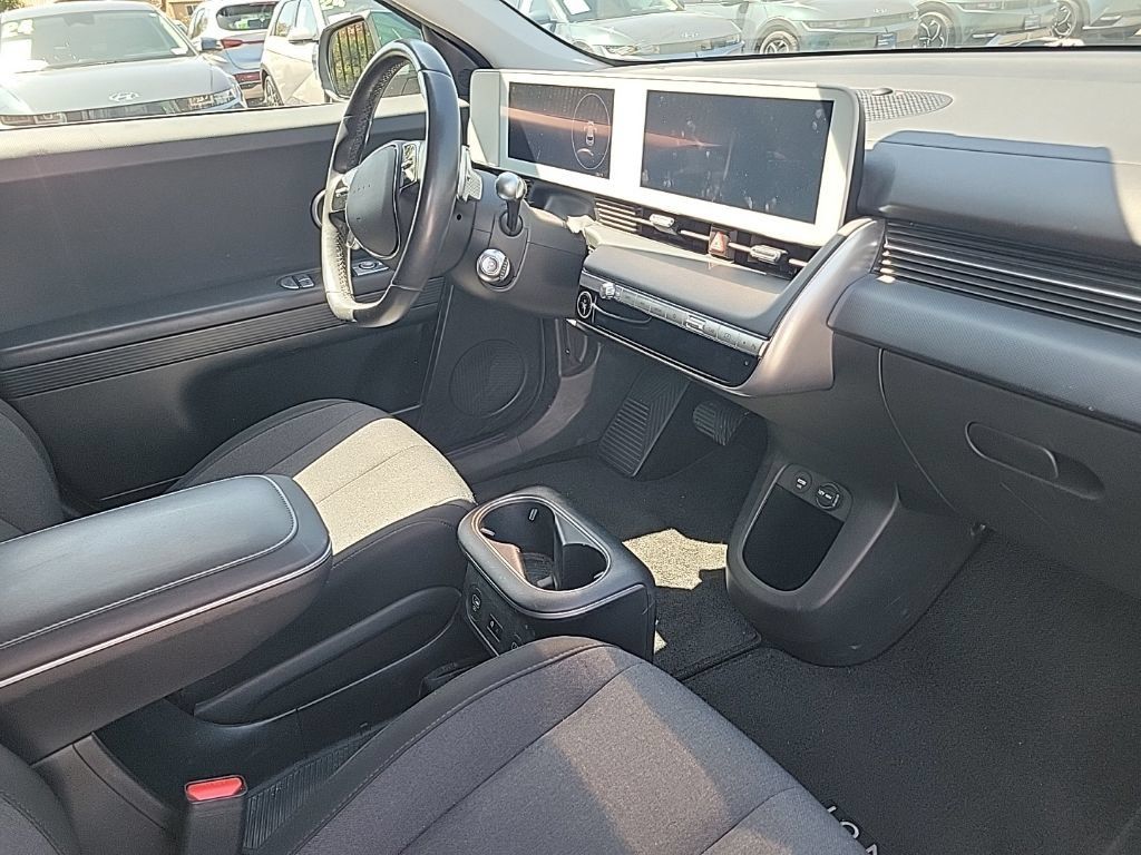 Certified 2024 Hyundai Ioniq 5 SEL RWD image 4