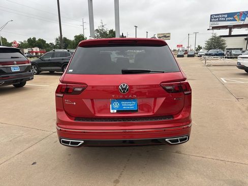 Used 2024 Volkswagen Tiguan SEL R-Line AWD/4WD image 5