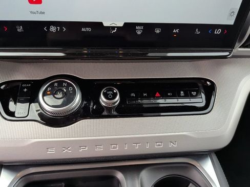 New 2027 Ford Expedition Max Active RWD image 28