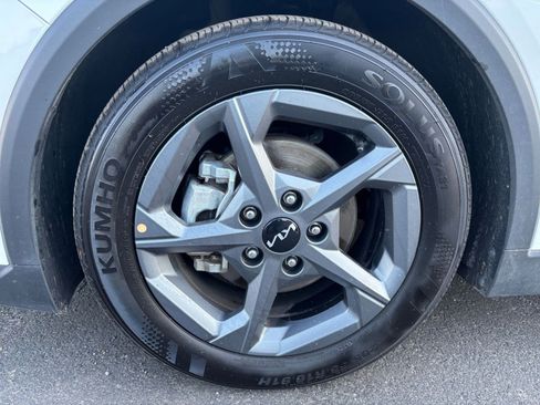 Used 2025 Kia K4 LXS FWD image 29