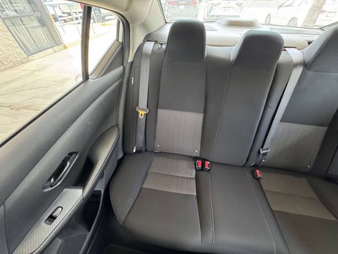 Used 2025 Nissan Sentra SV FWD image 33