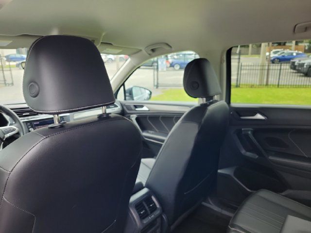 Used 2024 Volkswagen Tiguan SE AWD/4WD image 13