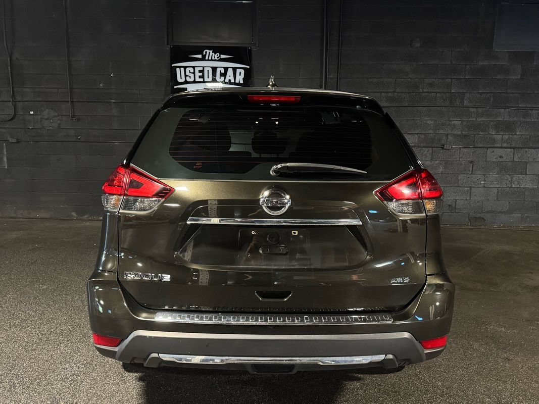 Used 2017 Nissan Rogue S AWD/4WD image 5
