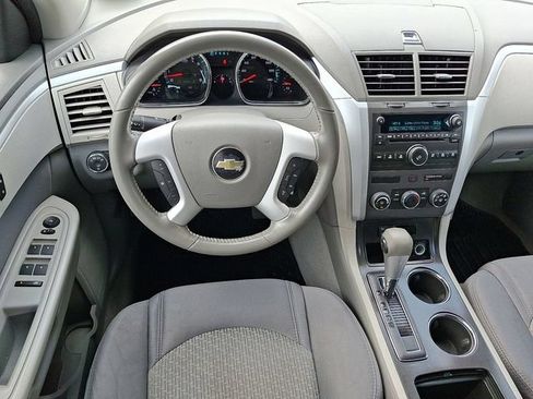 Used 2011 Chevrolet Traverse LS AWD/4WD image 17