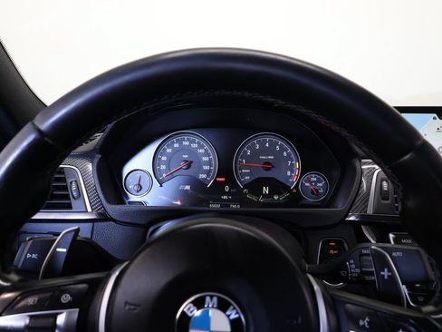 Used 2018 BMW M3 RWD image 30