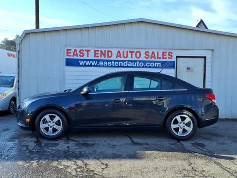 Used 2014 Chevrolet Cruze LT image 2