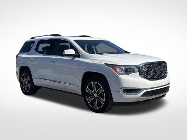 Used 2019 GMC Acadia Denali w/ Technology Package FWD image 9