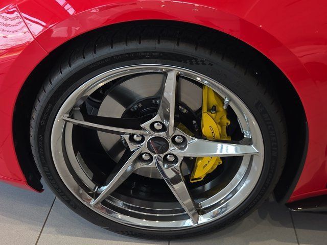 Used 2025 Chevrolet Corvette Z06 RWD image 25