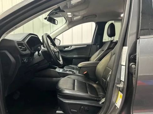 Used 2025 Ford Escape Platinum AWD/4WD image 10