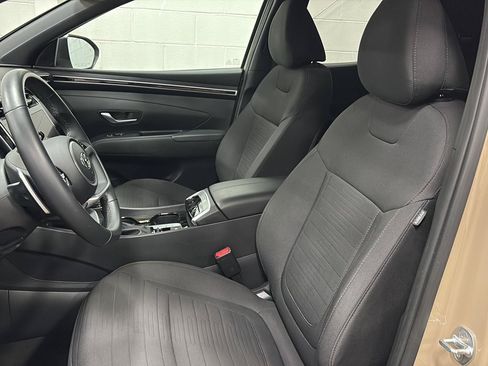 Used 2023 Hyundai Santa Cruz SEL Premium AWD/4WD image 6