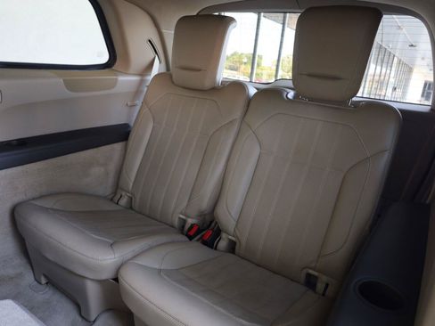 Used 2014 Mercedes-Benz GL 450 4MATIC image 22