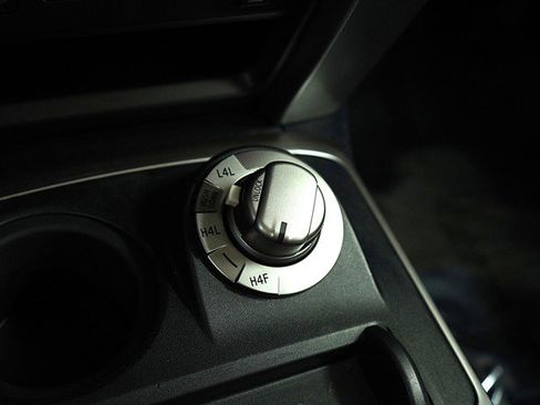 Used 2017 Toyota 4Runner Limited image 22