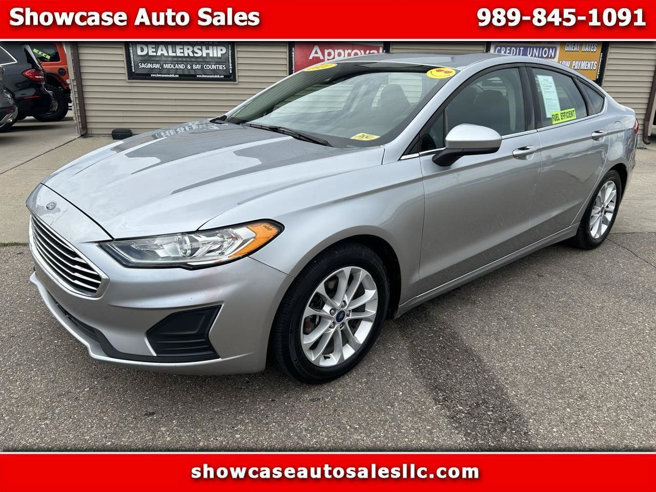 Used 2020 Ford Fusion SE FWD image 1