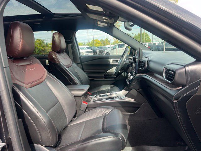 Used 2023 Ford Explorer Platinum w/ Technology Package AWD/4WD image 11