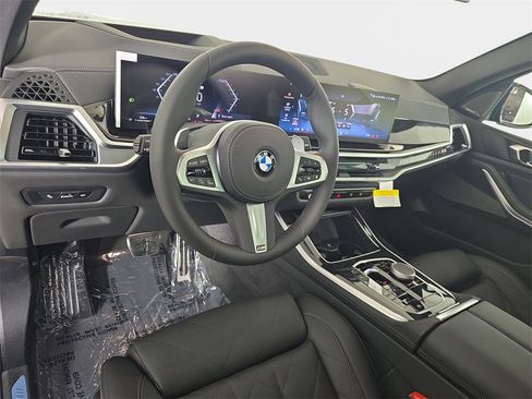 New 2026 BMW X5 xDrive40i w/ M Sport Package image 16