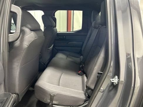 Used 2025 Toyota Tacoma SR5 AWD/4WD image 16