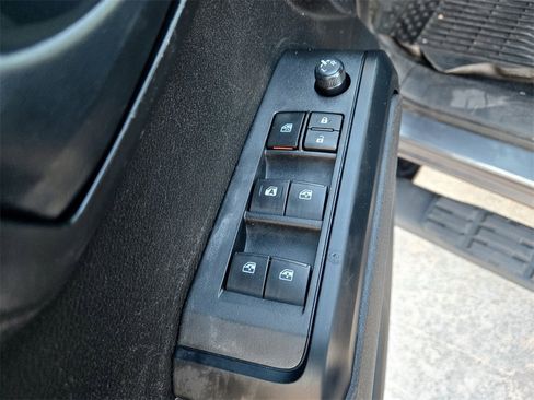 Used 2021 Toyota Tacoma SR w/ SR Convenience Package image 31