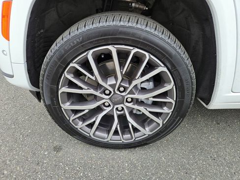 Used 2021 Jeep Grand Cherokee L Summit image 9