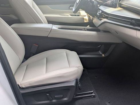 Used 2025 Nissan Murano SL w/ Cargo Package AWD/4WD image 29