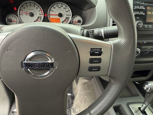 Used 2013 Nissan Frontier Desert Runner image 20