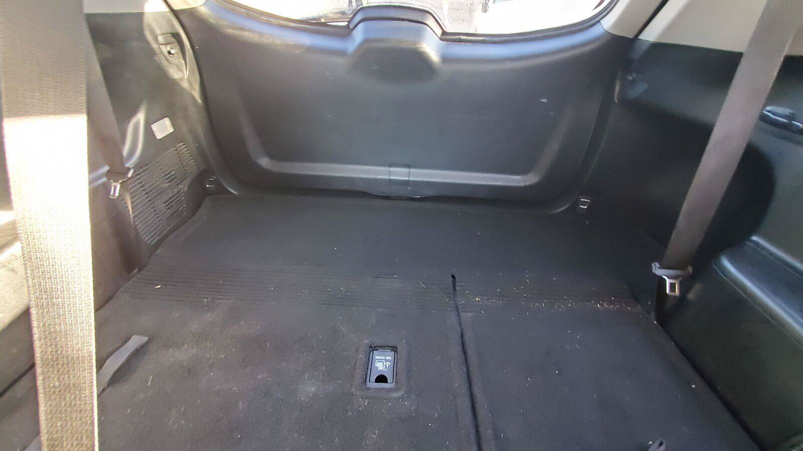 Used 2017 Toyota Highlander XLE FWD image 7