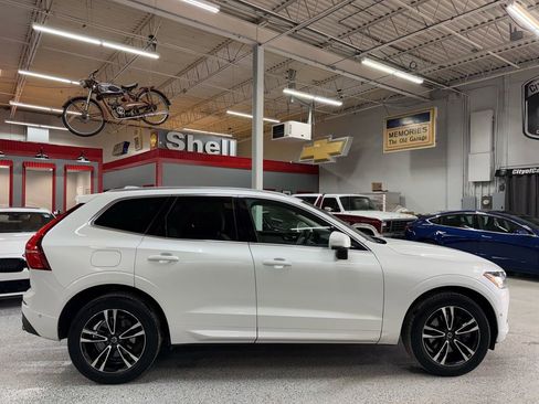 Used 2018 Volvo XC60 T6 Momentum w/ Advanced Package image 6
