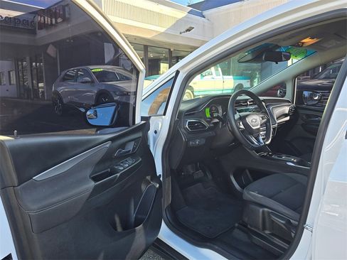 Used 2022 Chevrolet Bolt LT image 19