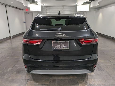 Used 2025 Jaguar F-PACE R-Dynamic S image 5