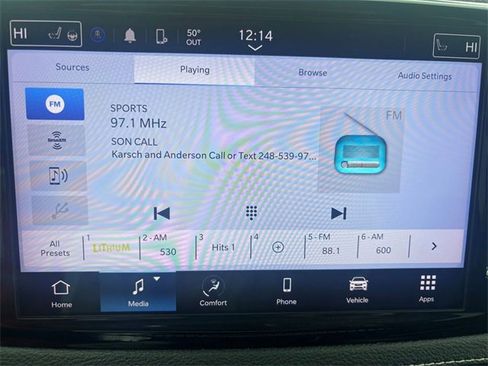 Used 2023 Chrysler Pacifica Touring-L image 20