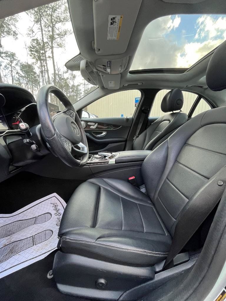 Used 2017 Mercedes-Benz C 300 4MATIC Sedan w/ Premium 3 Package image 15
