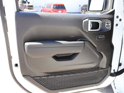 New 2026 Jeep Gladiator Sport AWD/4WD image 20