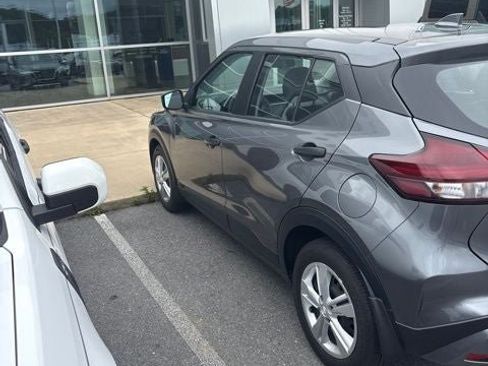 Used 2024 Nissan Kicks S FWD image 10