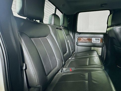 Used 2012 Ford F150 Lariat w/ Lariat Chrome Pkg image 28