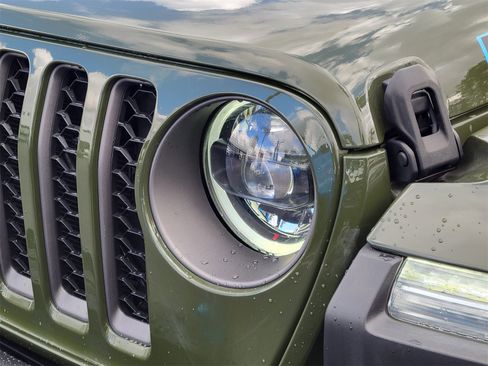 Used 2023 Jeep Wrangler Unlimited Rubicon 4xe w/ Steel Bumper Group image 29